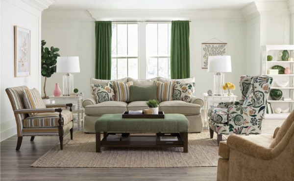 Picture of Clara Loveseat